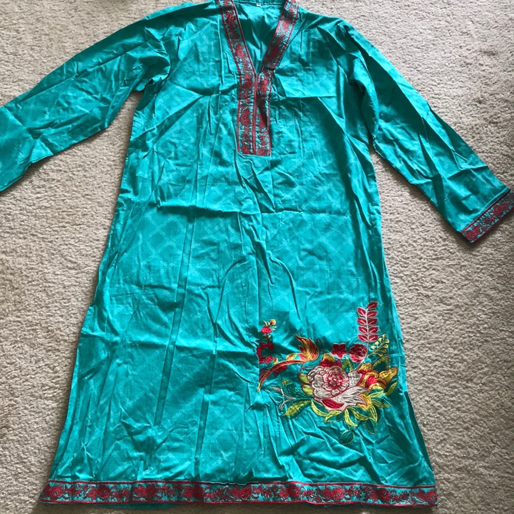 Ladies kurti, turquoise w/ red design, cotton NEW